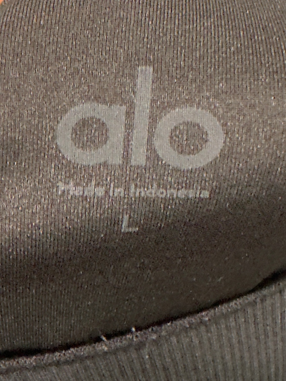 ALO En Pointe Yoga Black Ribbed Tank - Picture 3 of 3